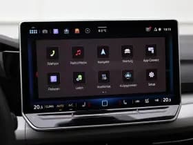 Volkswagen Golf thumbnail 43