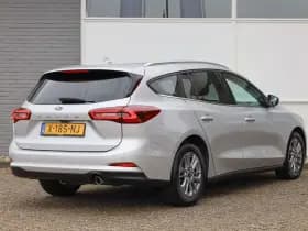 Ford Focus thumbnail 2
