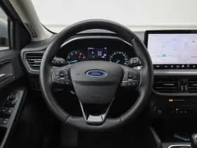Ford Focus thumbnail 22
