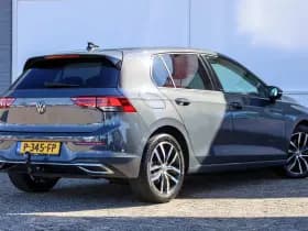 Volkswagen Golf thumbnail 2