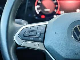 Volkswagen Golf thumbnail 27