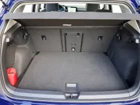 Volkswagen Golf thumbnail 17