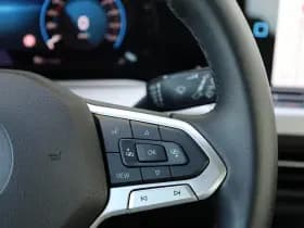 Volkswagen Golf thumbnail 24