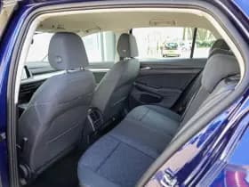 Volkswagen Golf thumbnail 33