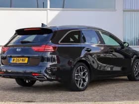 Kia Ceed Sportswagon thumbnail 2