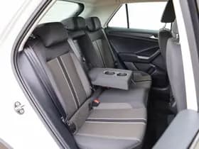 Volkswagen T-Roc thumbnail 16