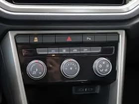 Volkswagen T-Roc thumbnail 29