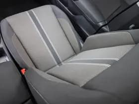 Volkswagen T-Roc thumbnail 33