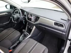 Volkswagen T-Roc thumbnail 34