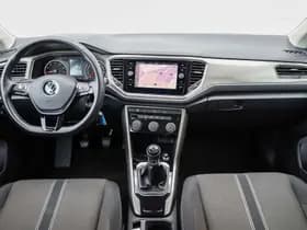 Volkswagen T-Roc thumbnail 5