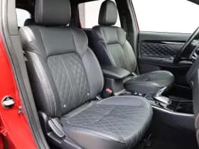 Mitsubishi Outlander thumbnail 17