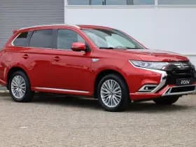 Mitsubishi Outlander thumbnail 10