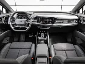 Audi Q4 e-tron thumbnail 5