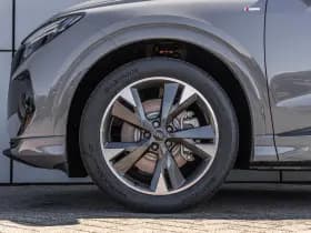 Audi Q4 e-tron thumbnail 11