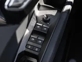 Audi Q4 e-tron thumbnail 34