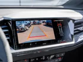 Audi Q4 e-tron thumbnail 50