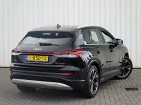 Audi Q4 e-tron thumbnail 2