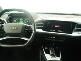 Audi Q4 e-tron thumbnail 5