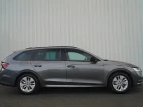 Škoda Octavia thumbnail 3