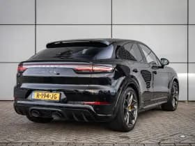 Porsche Cayenne thumbnail 2