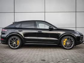 Porsche Cayenne thumbnail 3