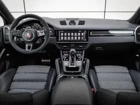 Porsche Cayenne thumbnail 5