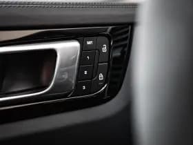 Porsche Cayenne thumbnail 44