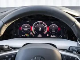 Volkswagen Golf thumbnail 18
