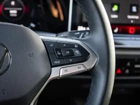 Volkswagen Golf thumbnail 20