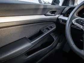 Volkswagen Golf thumbnail 26