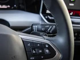 Volkswagen Golf thumbnail 29