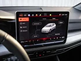 Volkswagen Golf thumbnail 31