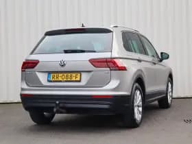 Volkswagen Tiguan thumbnail 2