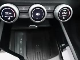 Škoda Superb thumbnail 64