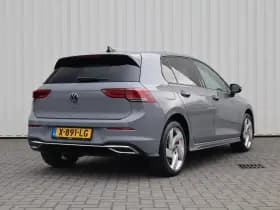 Volkswagen Golf thumbnail 2