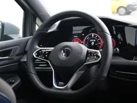 Volkswagen Golf thumbnail 22