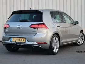 Volkswagen Golf thumbnail 2
