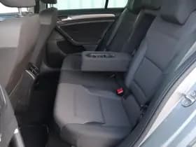 Volkswagen Golf thumbnail 6