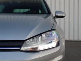 Volkswagen Golf thumbnail 10
