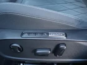 Volkswagen Golf thumbnail 25