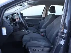 Volkswagen Golf thumbnail 4