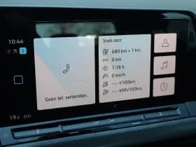 Volkswagen Golf thumbnail 32