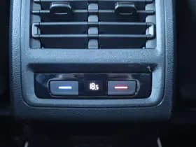 Volkswagen Golf thumbnail 44