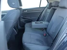 Volkswagen Golf thumbnail 6