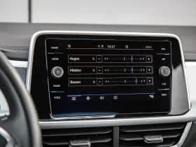 Volkswagen T-Roc thumbnail 34