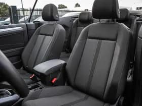 Volkswagen T-Roc thumbnail 5