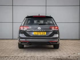 Volkswagen Passat thumbnail 11