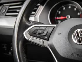 Volkswagen Passat thumbnail 22
