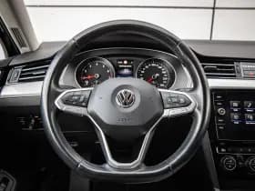 Volkswagen Passat thumbnail 34