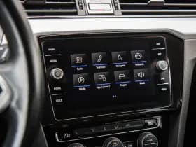 Volkswagen Passat thumbnail 36